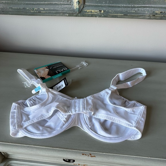 Bali Intimates & Sleepwear Bali Minimizer Bra Breathable Back